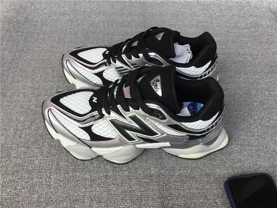 New Balance 9060 Sneakers - Thumbnail 2
