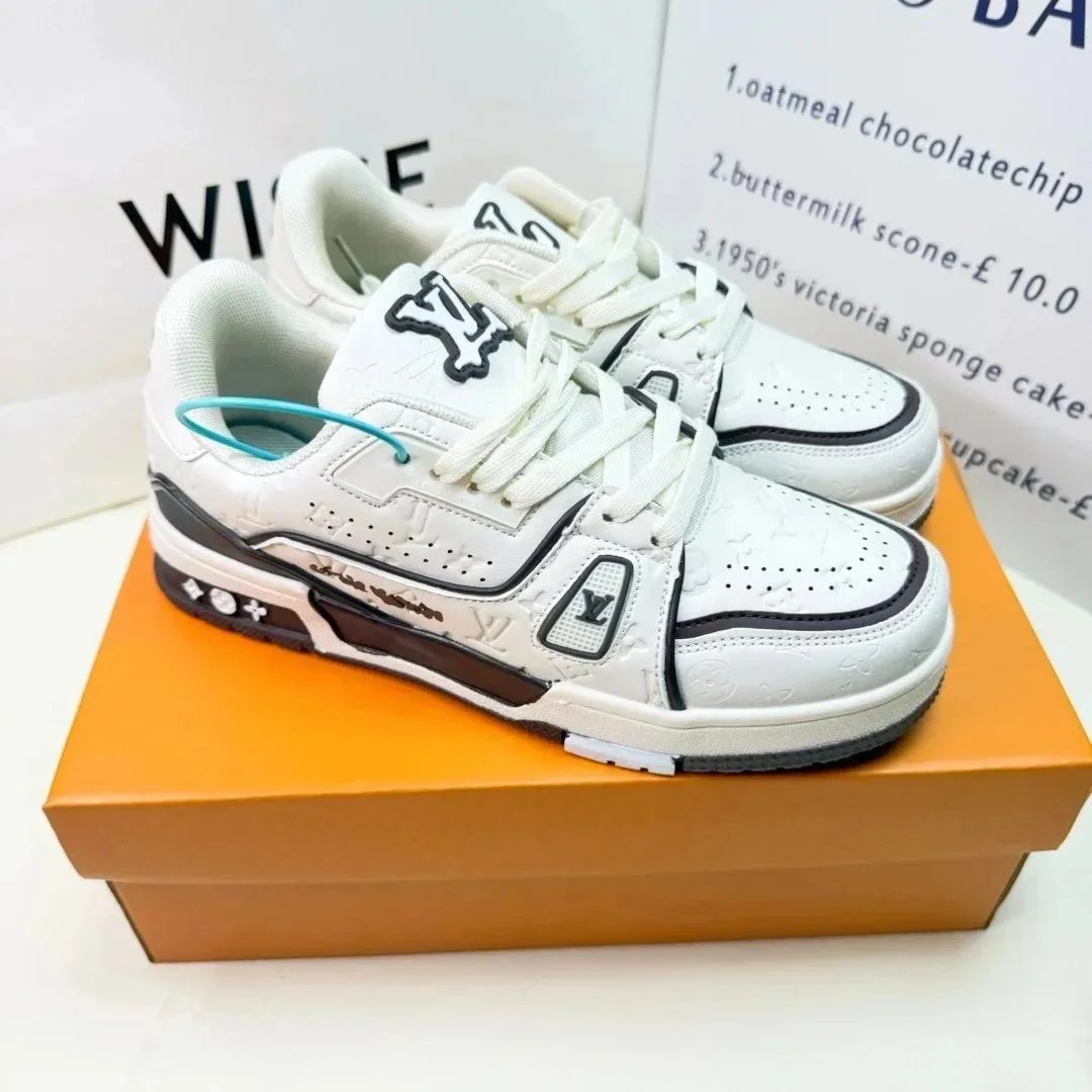 LV Louis Vuitton TRAINER SHOES (40 + styles ) - Thumbnail 10