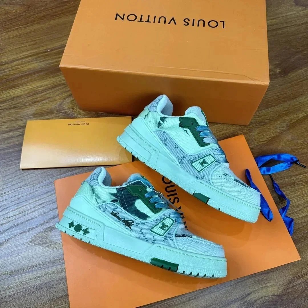 LV Louis Vuitton TRAINER SHOES (40 + styles ) - Thumbnail 12