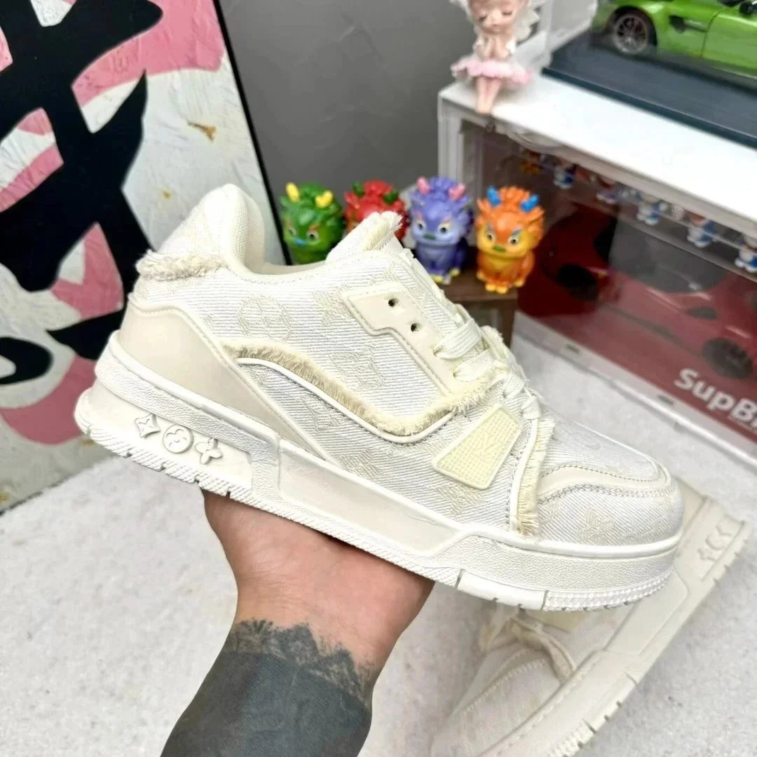 LV Louis Vuitton TRAINER SHOES (40 + styles ) - Thumbnail 13