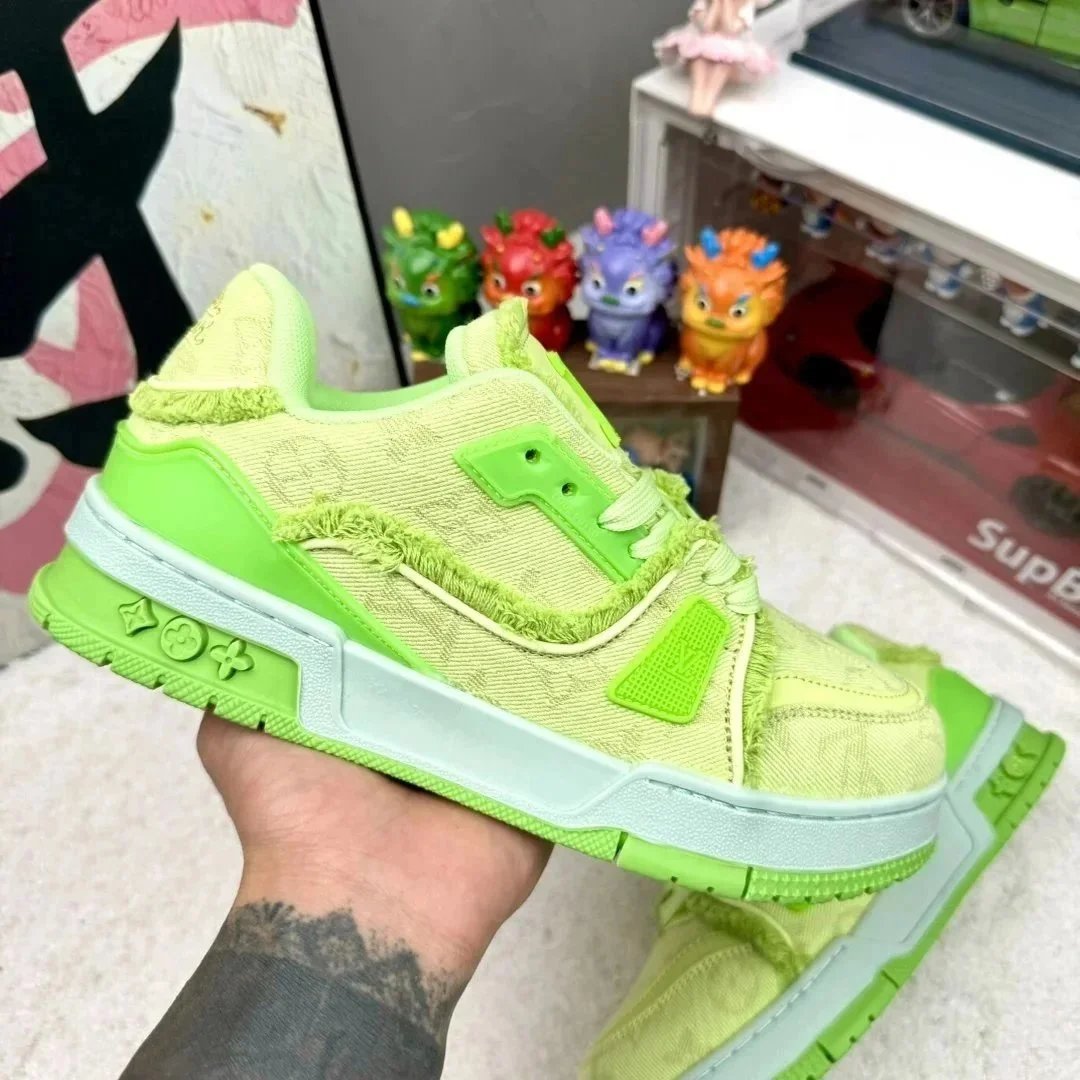 LV Louis Vuitton TRAINER SHOES (40 + styles ) - Thumbnail 14