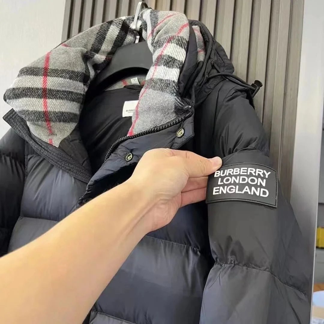 Burberry Puffer - Thumbnail 2