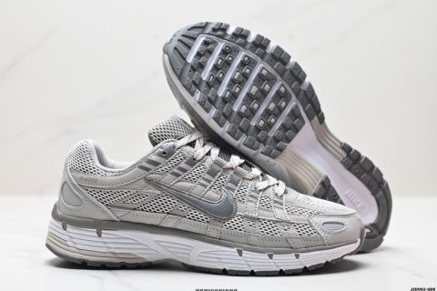 Nike Zoom Vomero 5 - Thumbnail 2